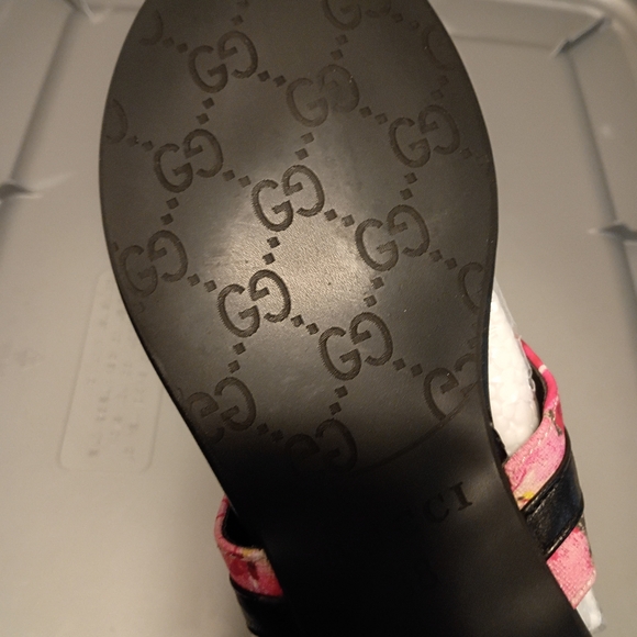 Gucci Floral Slide Sandals with Logo - Picture 3 of 4